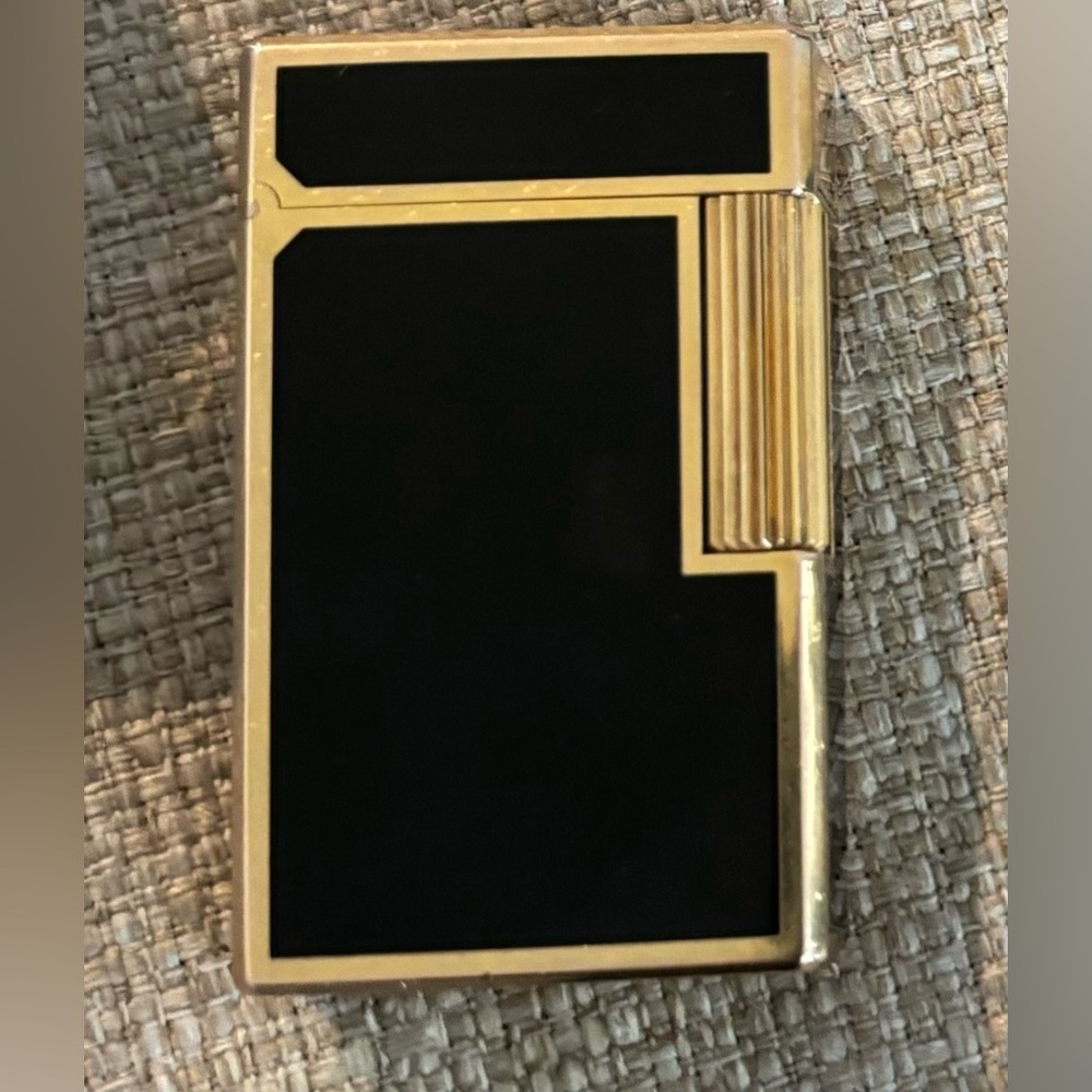 S.T. Dupont Lightet-A True Collector's Gem. Made in Paris.Exceptional condition.